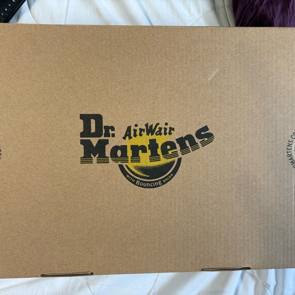 Dr. Martens Warm Sand Suede Shoe Box